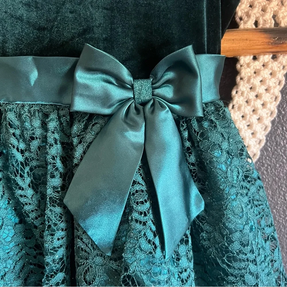 Jona Michelle Velvet And Lace Christmas Dress Girls Size 10 Emerald Green - Picture 3 of 5